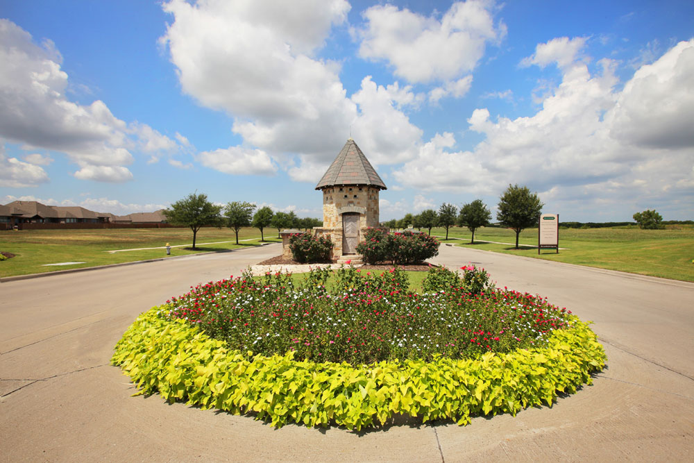 Devonshire Forney, TX Entry