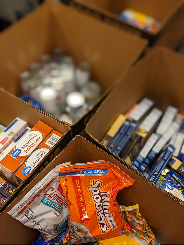 Volunteer care package for Minnie's Food Pantry. 